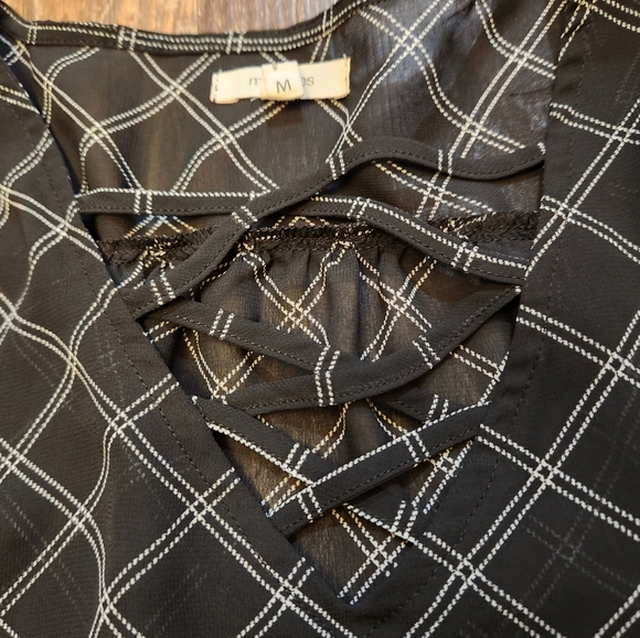 Maurices Flowy Blouse - Picture 5 of 5